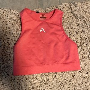 New oner active cropped tank